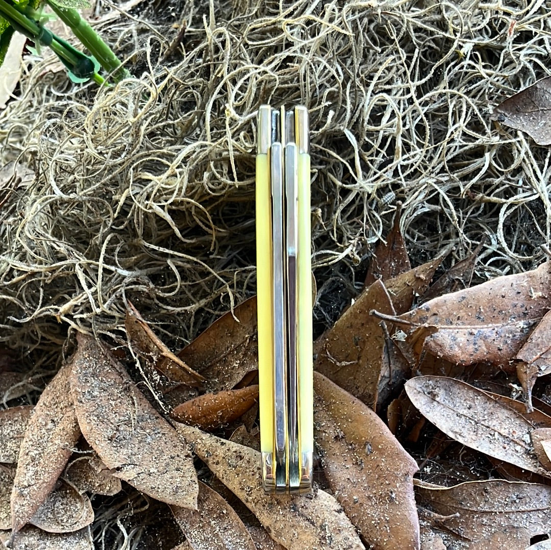 Mini Trapper Pocket Knife – Yellow Synthetic – Case XX CA029 – Made in USA