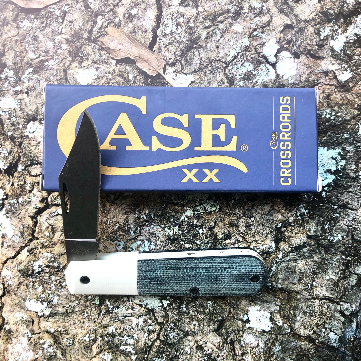 Crossroads XR Barlow Pocket Knife – Blue Denim Micarta – S35VN – Case XX CA10875