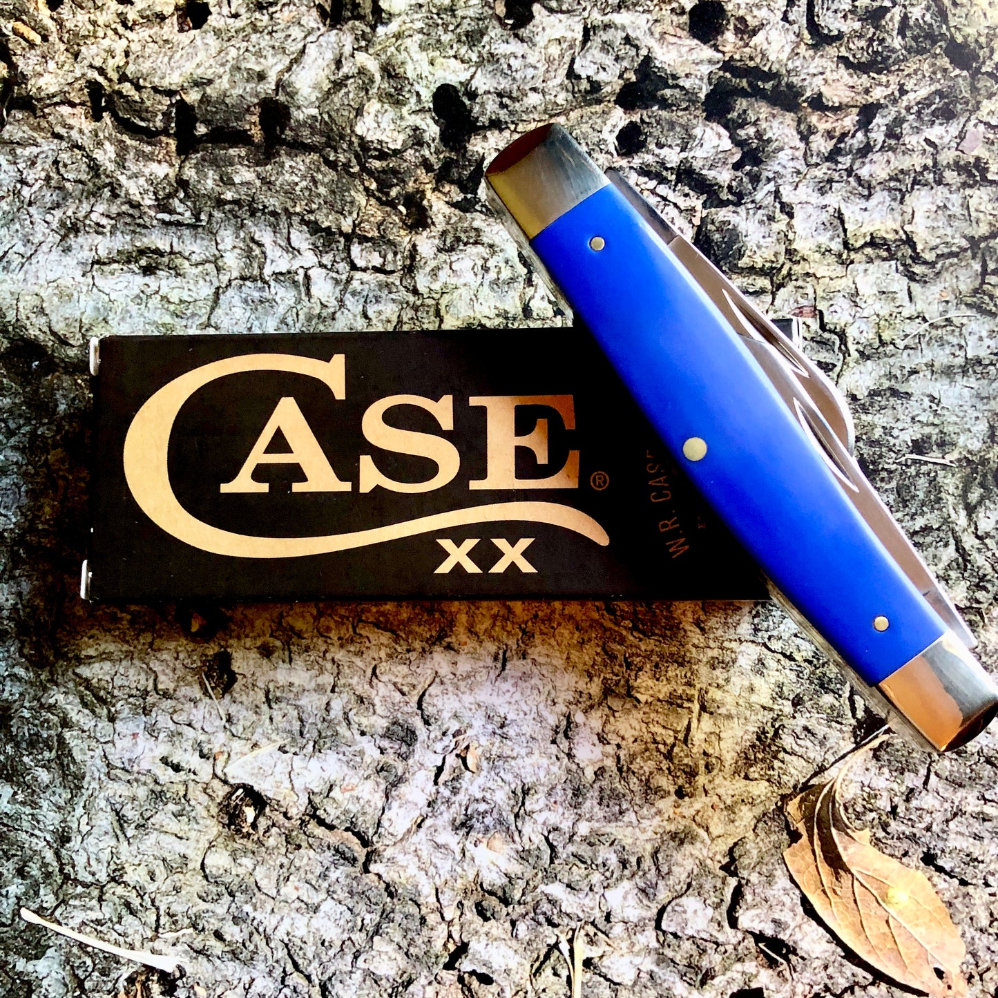 Case XX CA16405 Large Stockman — Royal Blue Synthetic Handle | Clip, Sheepfoot & Spey Blades