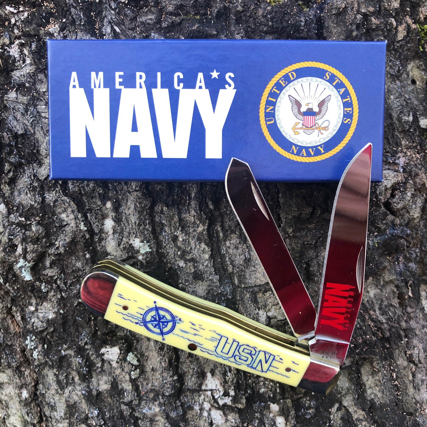 Case XX US Navy Trapper Yellow CA17728