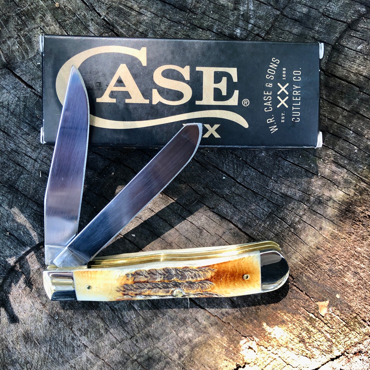 Case XXTrapper Burnt Bone CA3573