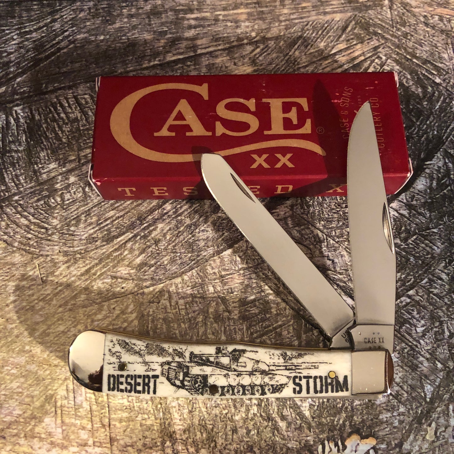 Case XX Desert Storm Trapper Natural Bone CA50953
