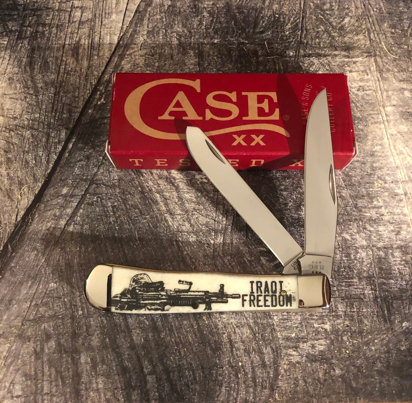 Case XX CA50954 Iraqi Freedom Trapper Nat Bone
