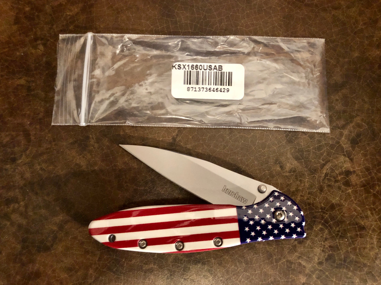 Kershaw KSX1660USAB Leek — USA Flag Handle | Assisted Opening Frame Lock