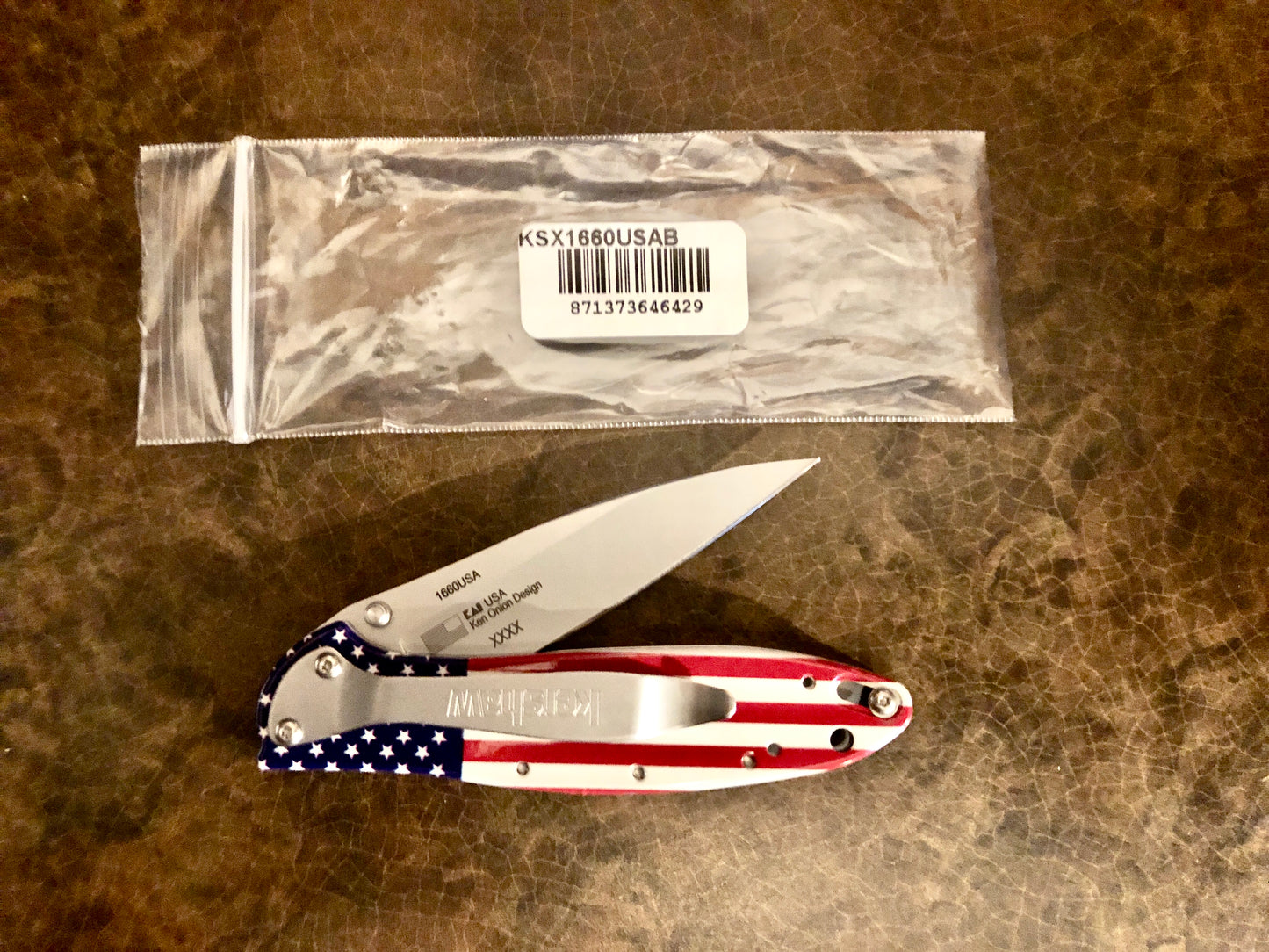 Kershaw KSX1660USAB Leek — USA Flag Handle | Assisted Opening Frame Lock