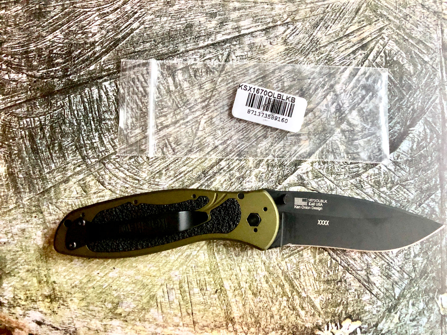 Kershaw KSX1670OLBLKB Blur — OD Green Handle | Black DLC Blade | Assisted Opening Factory Second
